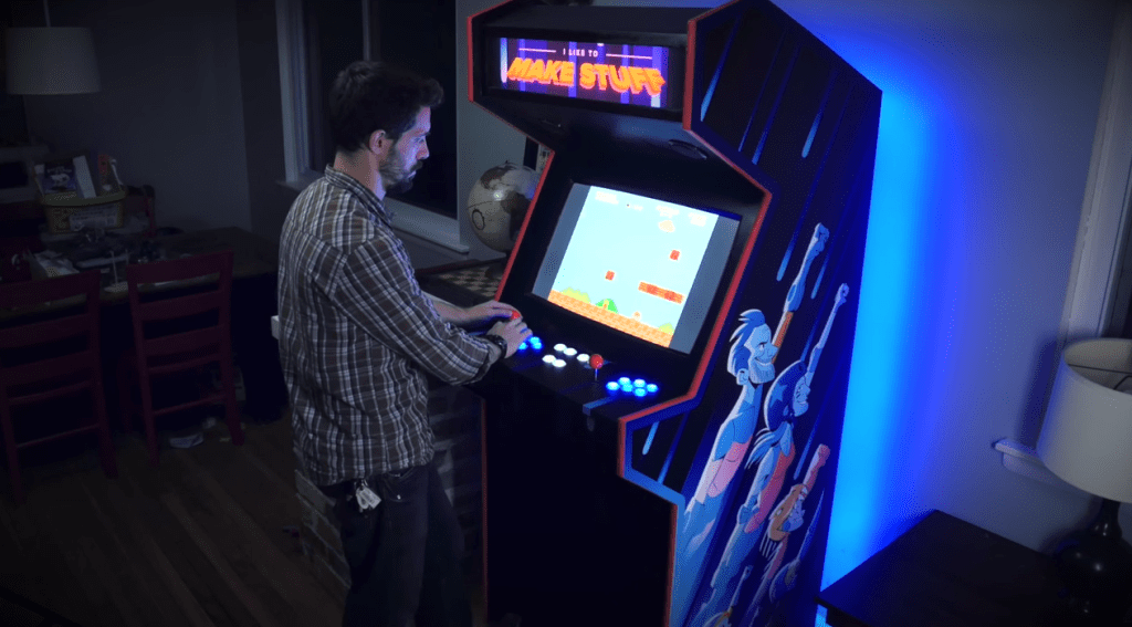 Make: Magazine Vol. 89 DIY Retro Arcade 00