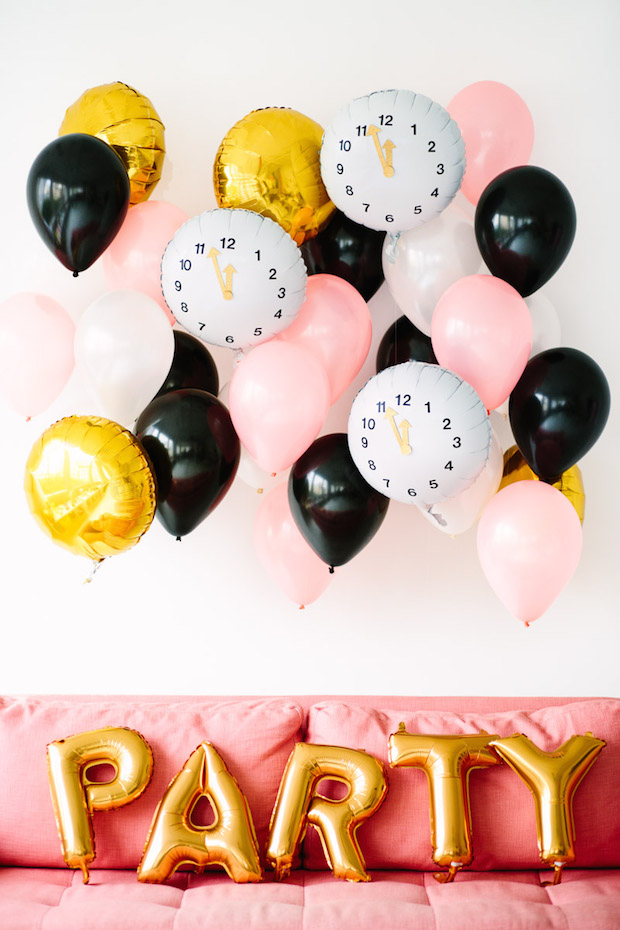 How-To: DIY Clock Balloons for New Year’s Eve